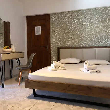 Guest house Armonia Skiathos Town