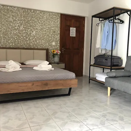 Armonia Πανσιόν Σκιάθος Πόλη